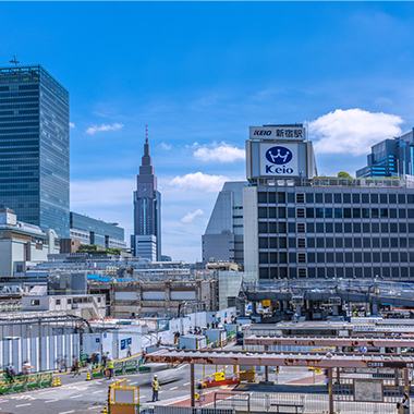 「新宿」駅　image photo