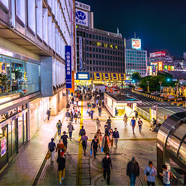 「新宿」駅　image photo